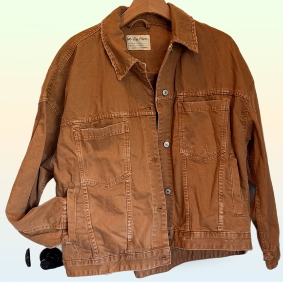 Free People NWT Camel Colored Distressed Denim Jacket Oversized size S - Picture 2 of 8